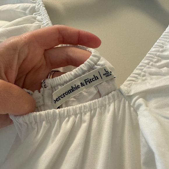 New! Never worn Abercrombie tie front dress. - Picture 4 of 4